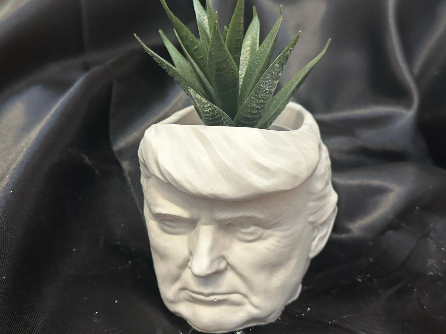 Trump Decorative Base – Versatile & Stylish Design